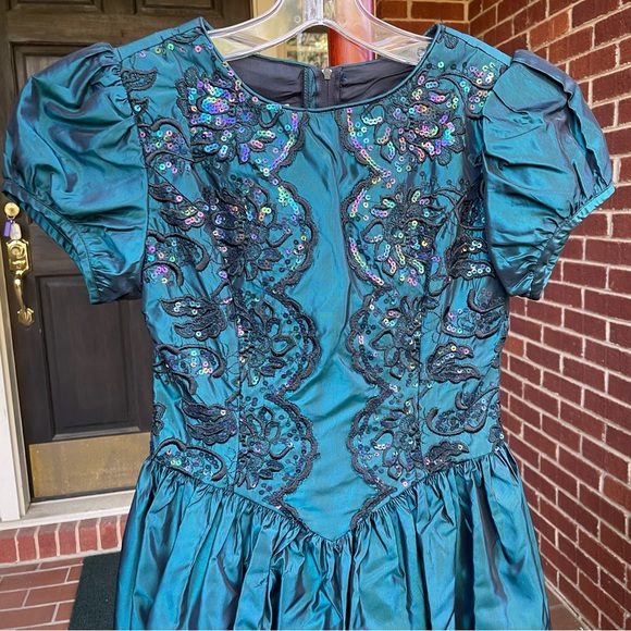 Jessica McClintock Gunne Sax Green Dress w/ Sequins on Bodice Black Trim Size 10 - Picture 2 of 15